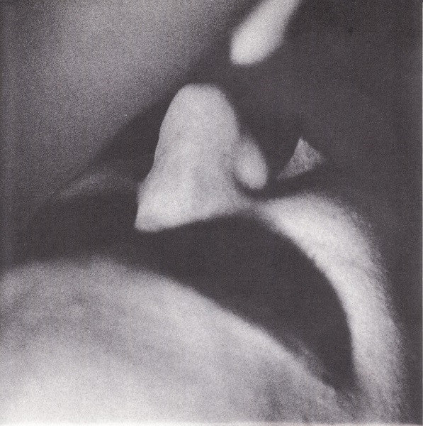 Common Language : Sharks To Blood / Mute (7",Limited Edition)