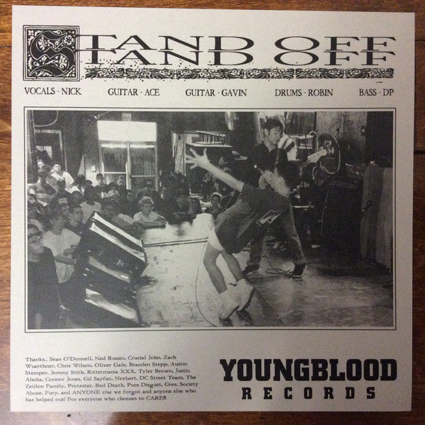 Stand Off (4) : Behind The Wire ()