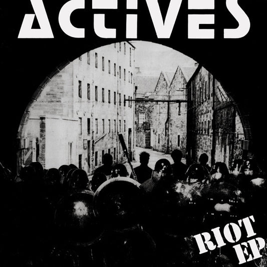 Actives : Riot E.P. / Wait & See E.P. (LP,Compilation)