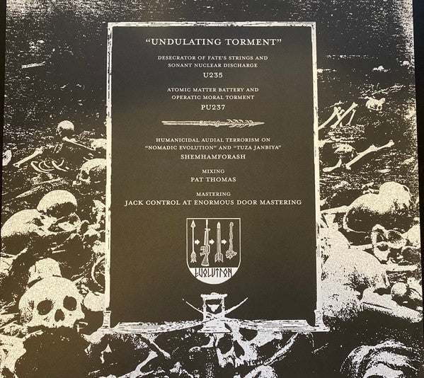 Bog Body / Primitive Warfare : The Gate Of Grief / Undulating Torment (LP)
