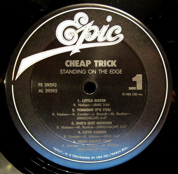 Cheap Trick : Standing On The Edge (LP,Album)