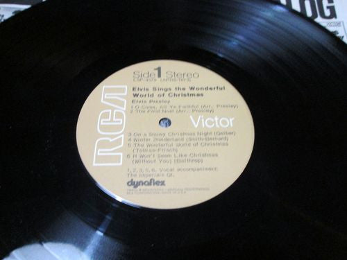 Elvis Presley : Elvis Sings The Wonderful World Of Christmas (LP,Album,Stereo)
