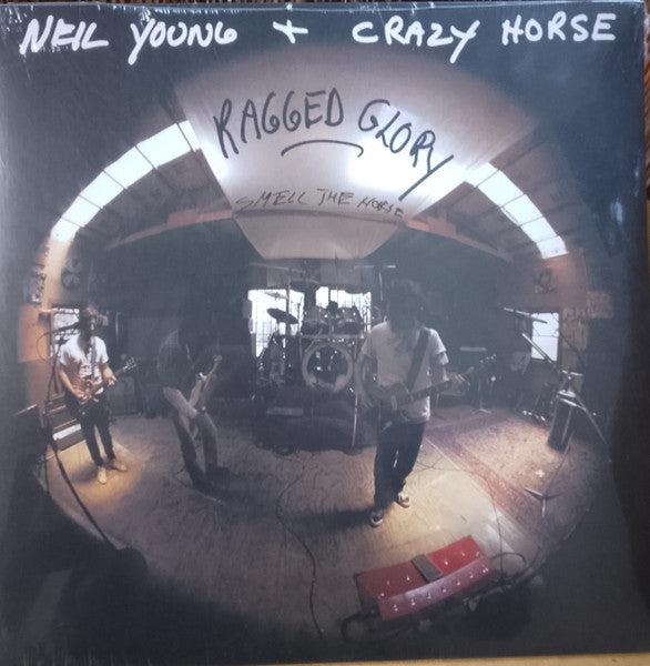 Neil Young + Crazy Horse : Ragged Glory (LP,Album,Reissue,Stereo)