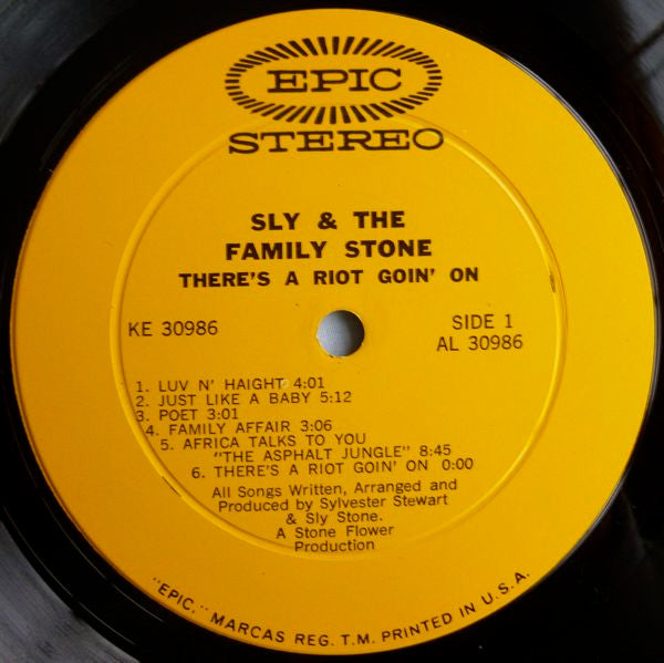 Sly & The Family Stone : There's A Riot Goin' On (LP,Album)