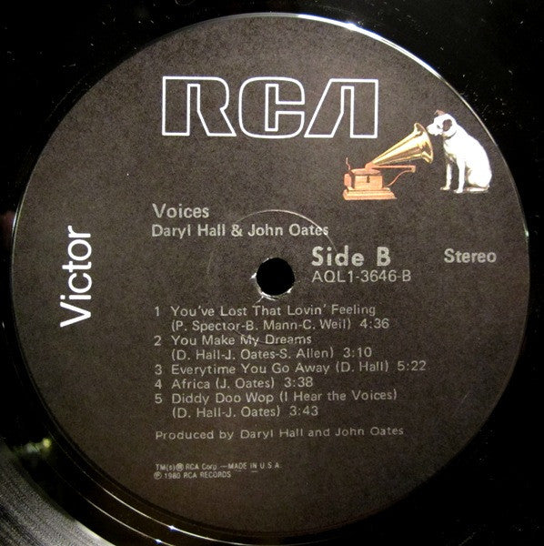 Daryl Hall & John Oates : Voices (LP,Album,Repress)
