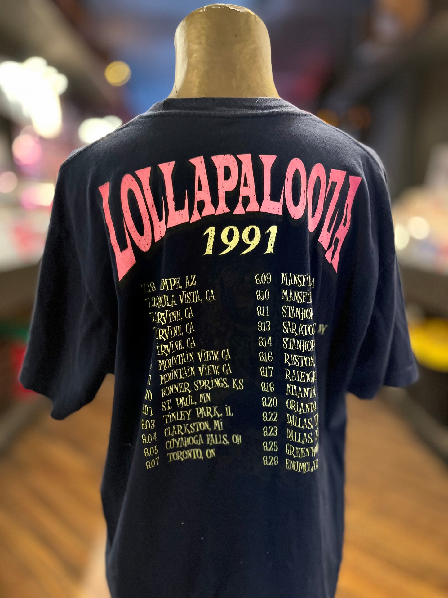 2016/1991 lollapalooza Tee (XL)
